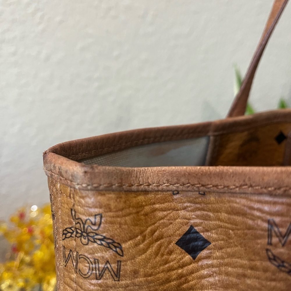MCM COGNAC VISETOS SHOPPING TOTE - Picture 6 of 16